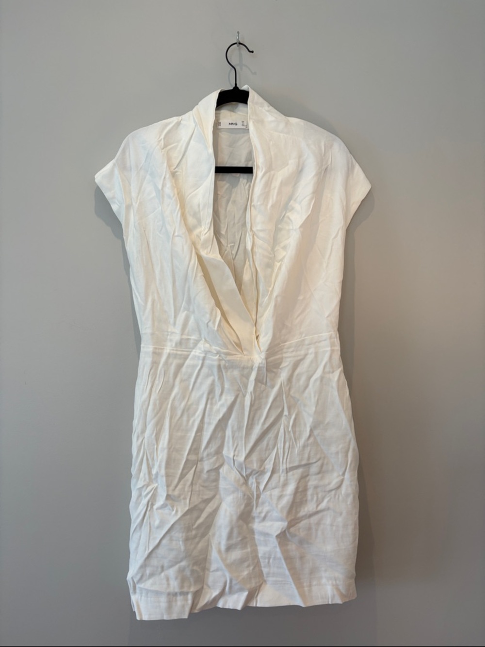 White V-Neck Linen Mini Dress with Shawl Collar